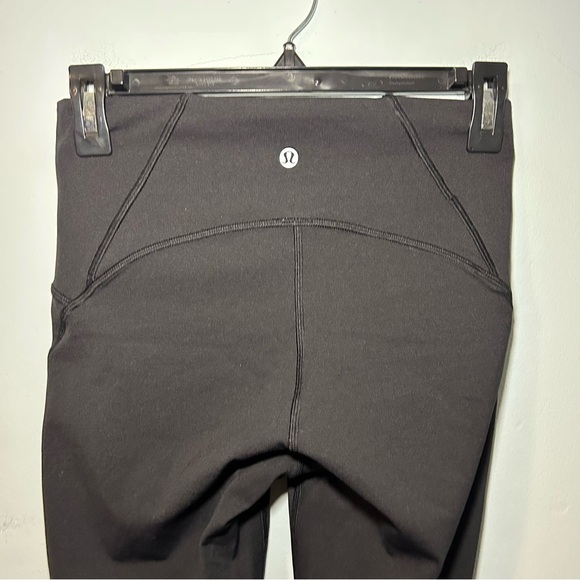 Lululemon Athletica Black Mesh High-Rise Capri Leggings Size 6 - Picture 6 of 10